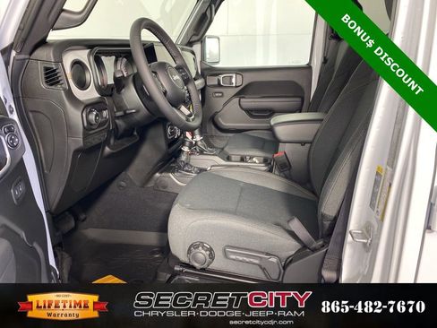 New 2026 Jeep Wrangler Unlimited Sport image 11