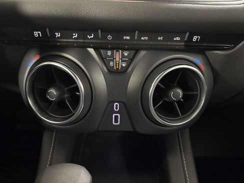 Used 2023 Chevrolet Blazer LT image 23