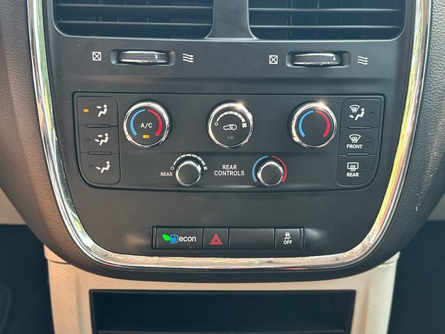 Used 2018 Dodge Grand Caravan SE w/ UConnect Hands-Free Group FWD image 33