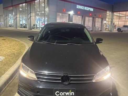Used 2015 Volkswagen Jetta TDI SE image 41
