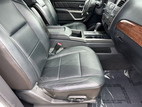 Used 2015 Nissan Armada SL w/ Moonroof Package RWD image 11