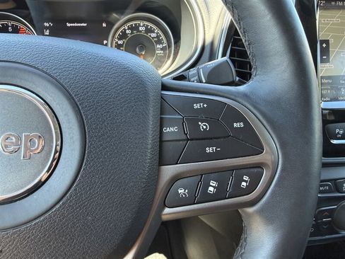 Used 2019 Jeep Cherokee Limited w/ Luxury Group AWD/4WD image 21