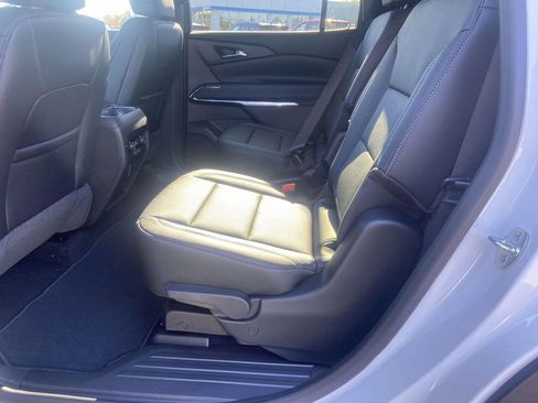 New 2026 Chevrolet Traverse LT w/ Midnight/Sport Edition image 9