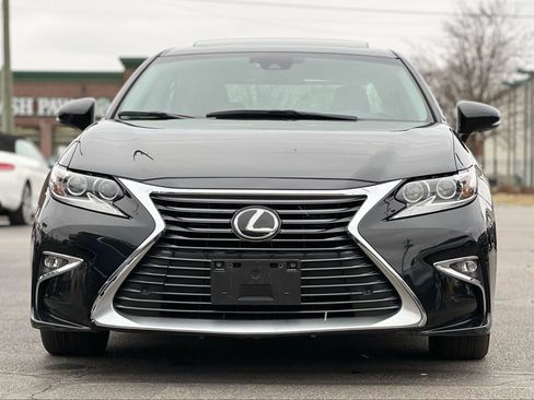 Used 2017 Lexus ES 350 w/ Luxury Package image 12