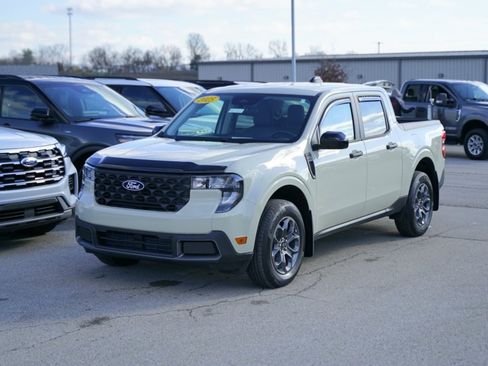 Used 2025 Ford Maverick XLT w/ XLT Luxury Package image 10