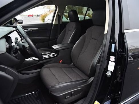 Used 2023 Buick Envision Preferred image 19