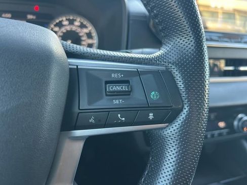 Used 2022 Mitsubishi Outlander SEL image 13