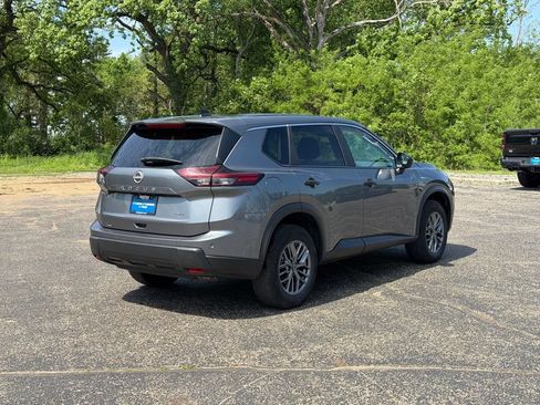 Used 2024 Nissan Rogue S AWD/4WD image 5