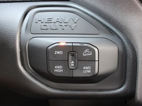 New 2026 RAM 2500 Warlock AWD/4WD image 39