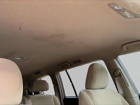 Used 2010 Toyota Highlander 2WD image 12