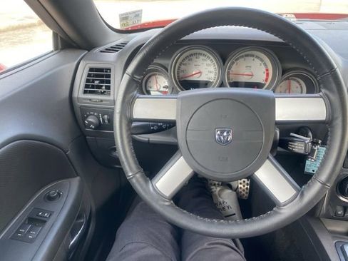 Used 2009 Dodge Challenger R/T RWD image 17
