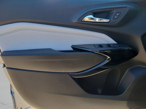 New 2026 Chevrolet Trax LT w/ Midnight Edition image 16