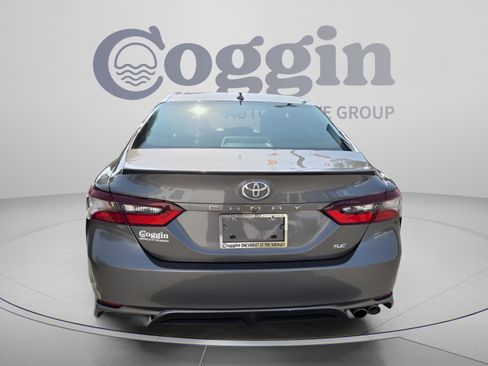 Used 2024 Toyota Camry SE FWD image 4