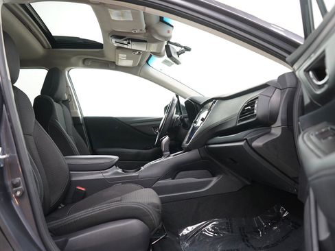 Used 2022 Subaru Outback Premium image 11
