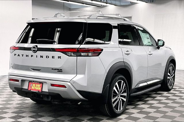 New 2025 Nissan Pathfinder Platinum w/ Lighting Package (N93) AWD/4WD image 17