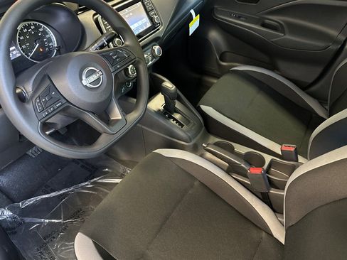 Used 2025 Nissan Versa S w/ S Plus Package image 10
