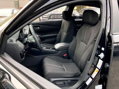 Used 2024 Honda Accord Sport image 14