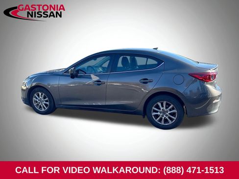 Used 2016 MAZDA MAZDA3 i Grand Touring image 3