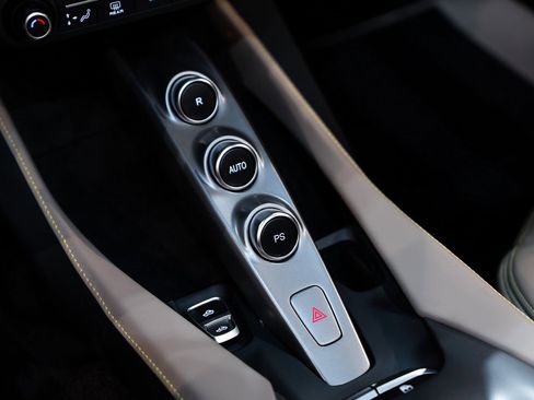 Certified 2022 Ferrari Portofino M image 36