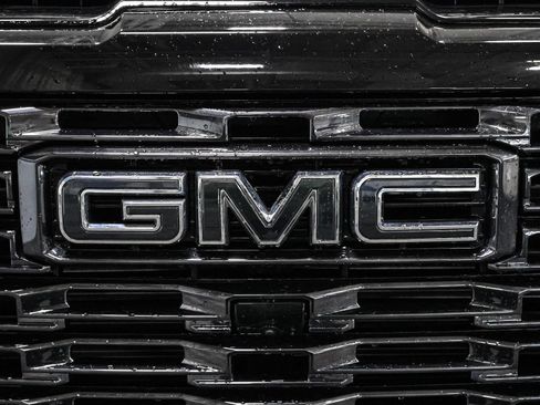 Certified 2025 GMC Sierra 2500 Denali Ultimate AWD/4WD image 13