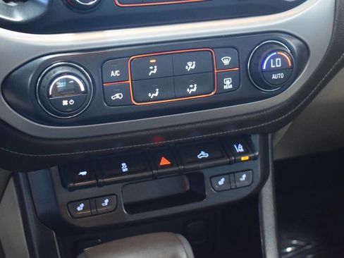 Used 2015 GMC Canyon SLT w/ Driver Alert Package image 76