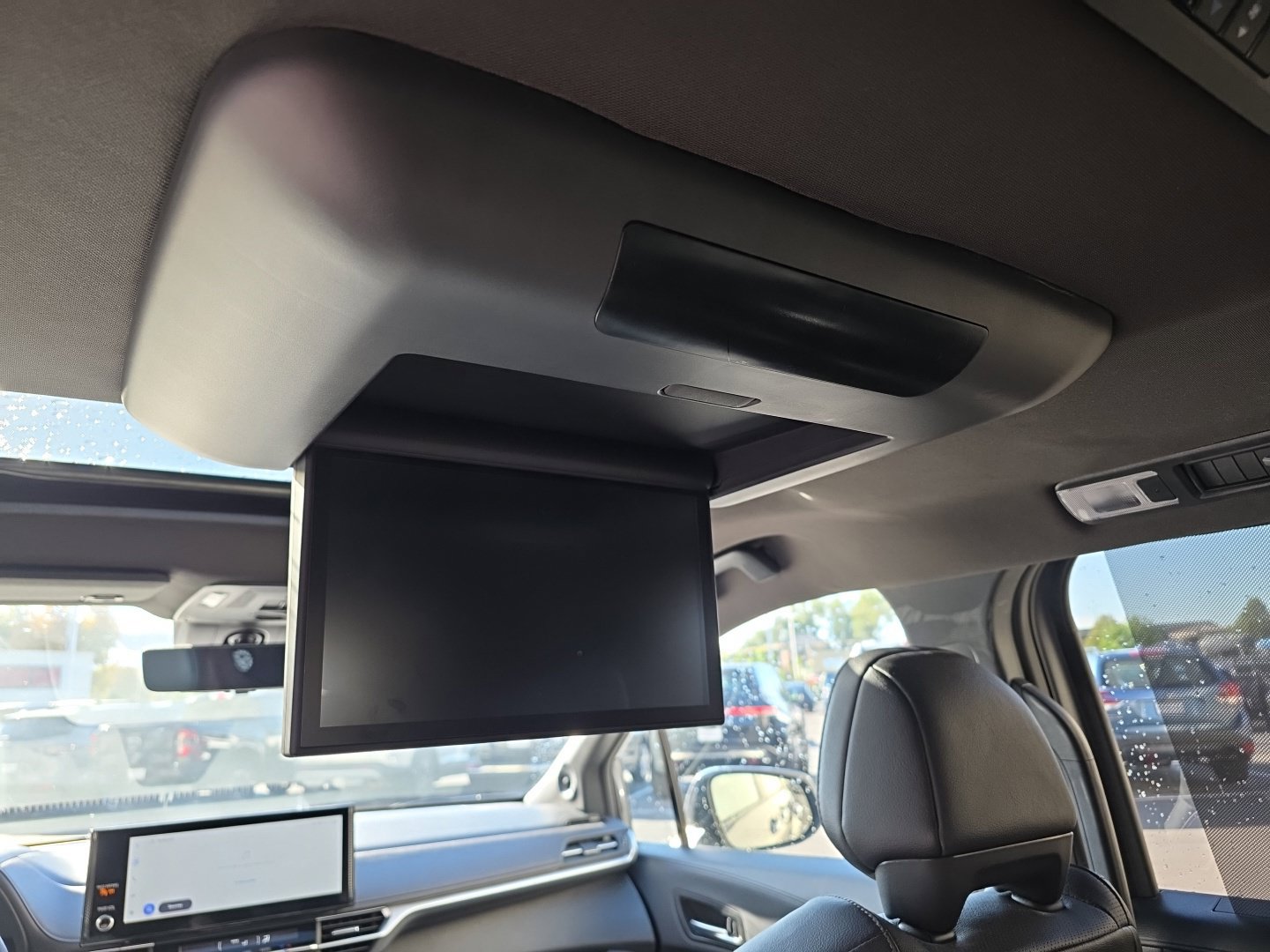 Used 2025 Toyota Sienna Limited AWD/4WD image 21