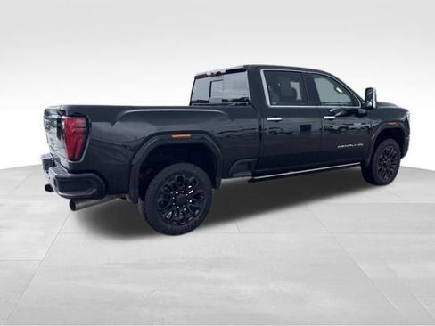 Certified 2025 GMC Sierra 2500 Denali Ultimate AWD/4WD image 5