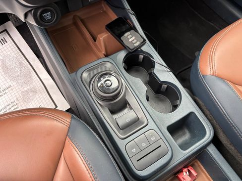 Used 2022 Ford Maverick Lariat w/ Lariat Luxury Package FWD image 19