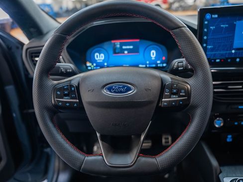 Certified 2023 Ford Escape ST-Line Select w/ Tech Pack #2 image 35