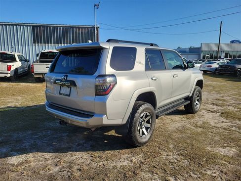 Used 2021 Toyota 4Runner TRD Off-Road image 2