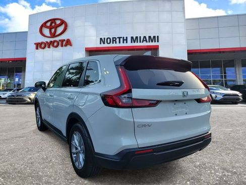 Used 2025 Honda CR-V EX image 3