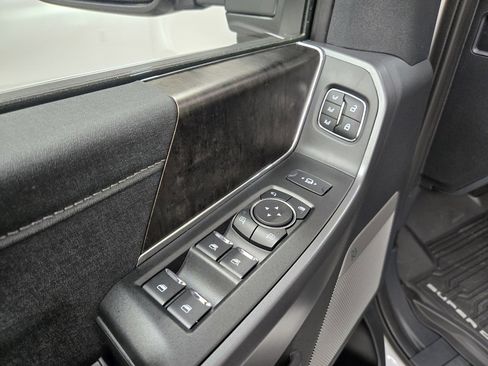 New 2025 Ford F250 Lariat w/ Lariat Ultimate Package image 16