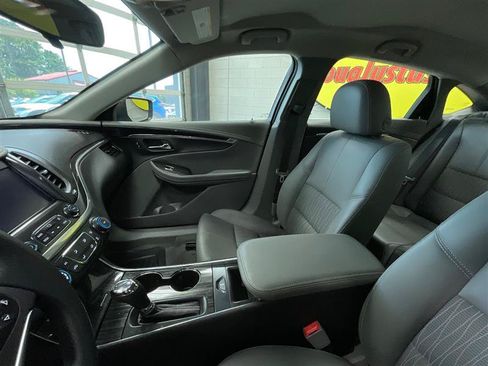Used 2019 Chevrolet Impala LS FWD image 11