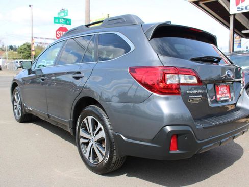 Used 2018 Subaru Outback 2.5i Limited image 4