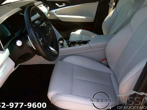 Used 2025 Genesis G70 2.5T AWD/4WD image 14