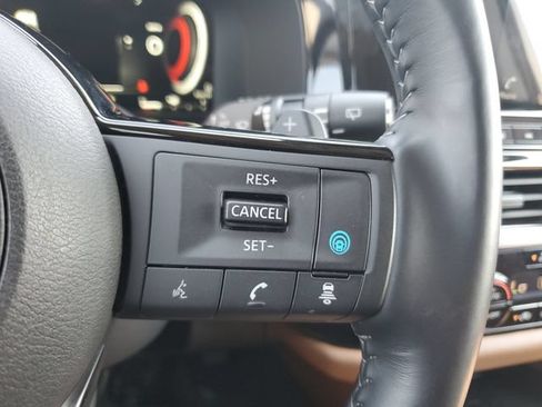 Certified 2025 Nissan Pathfinder Platinum AWD/4WD image 23