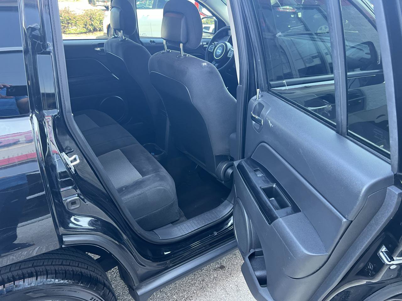 Used 2017 Jeep Compass Sport w/ Power Value Group FWD image 15