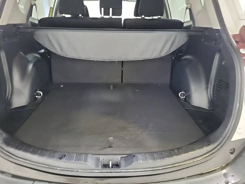 Used 2015 Toyota RAV4 LE AWD/4WD image 12