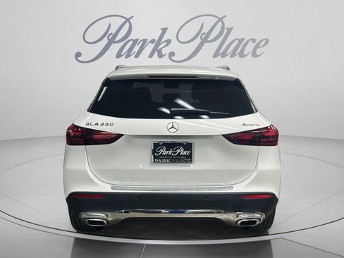 Certified 2026 Mercedes-Benz GLA 250 4MATIC image 4