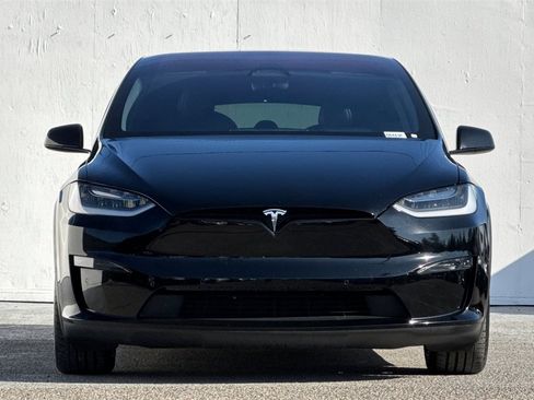 Used 2023 Tesla Model X Standard Range image 8