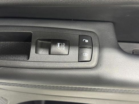 Used 2020 Jeep Grand Cherokee Limited X image 21