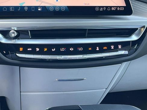 New 2025 Cadillac Lyriq Luxury image 17