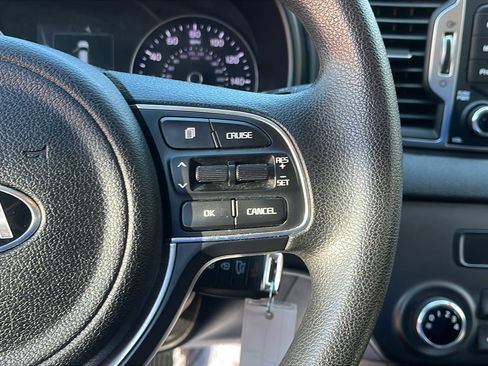 Used 2017 Kia Sportage LX AWD/4WD image 15