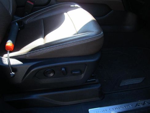 Used 2023 Chevrolet Tahoe High Country image 42