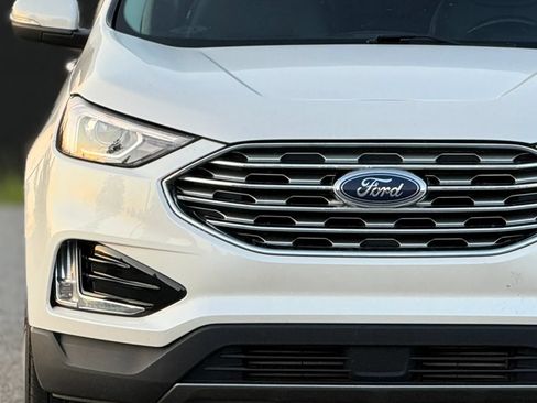 Used 2019 Ford Edge SEL w/ Equipment Group 201A AWD/4WD image 11