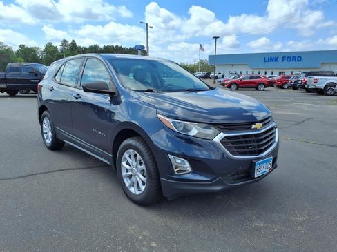 Used 2018 Chevrolet Equinox LS image 8