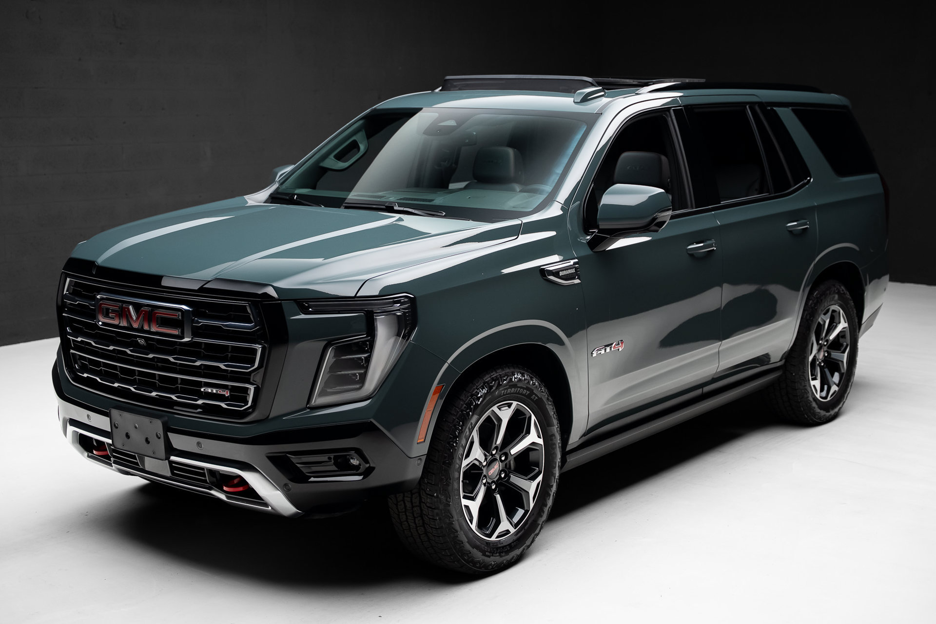 Used 2025 GMC Yukon AT4 AWD/4WD image 5