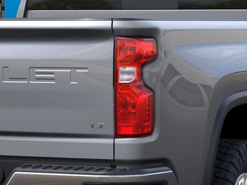 New 2026 Chevrolet Silverado 2500 LT image 11