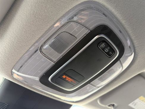 Used 2021 Hyundai Elantra SE image 25