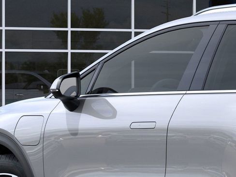 New 2026 Chevrolet Equinox EV LT image 12